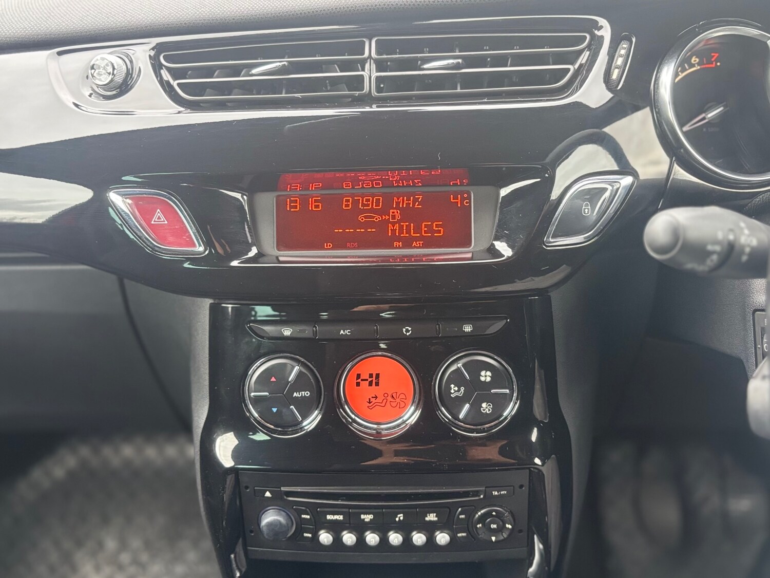 Used Citroen DS3 2012 for sale - 77607203: Photo 13