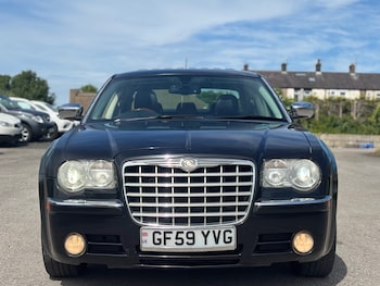 Used Chrysler 300C 2009 for sale - 78770722: Photo