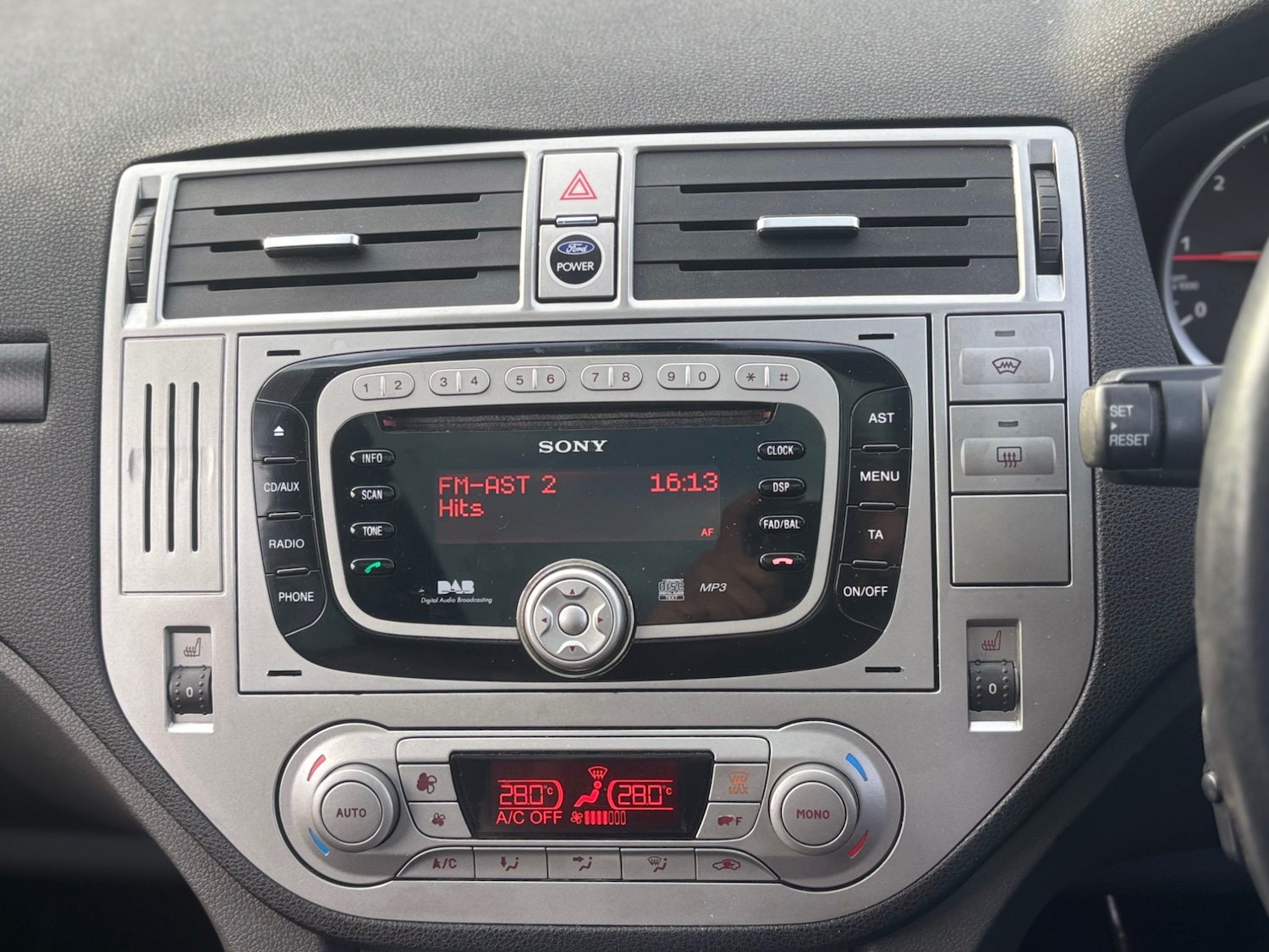 Used Ford Kuga 2009 for sale - 77789629: Photo 12