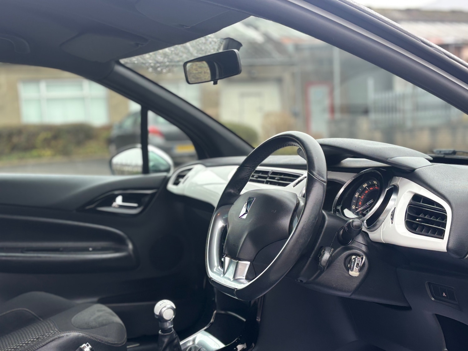 Used Citroen DS3 2010 for sale - 77478317: Photo 4