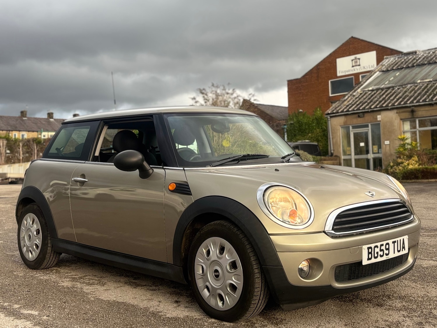 Used MINI Hatch 2009 for sale - 76605393: Photo 3