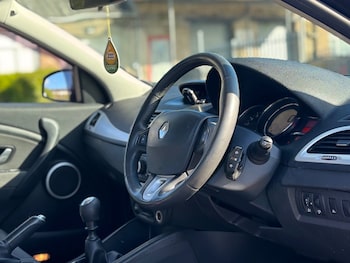 Used Renault Megane 2009 for sale - 78415437: Photo