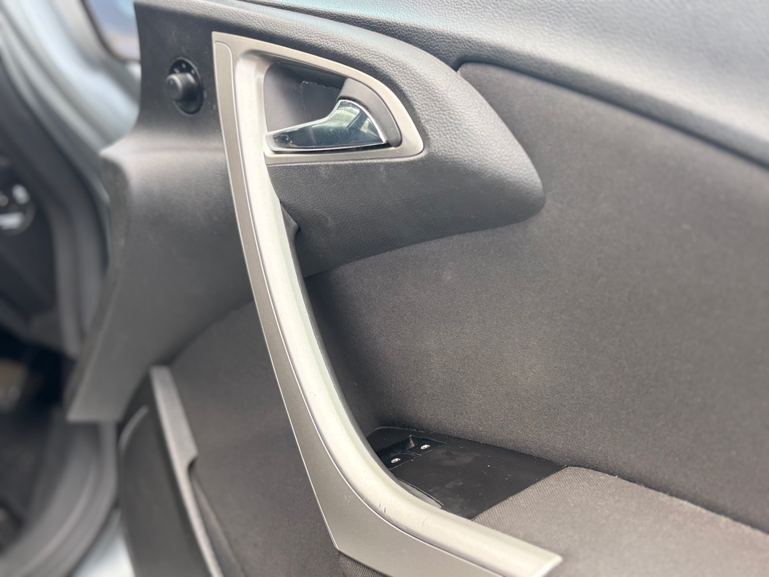 Used Vauxhall Astra 2010 for sale - 77312751: Photo 10