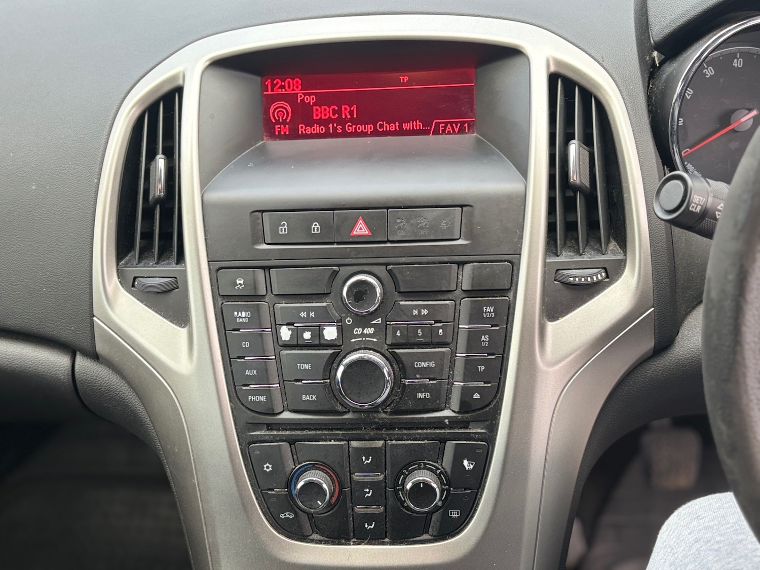 Used Vauxhall Astra 2010 for sale - 77312751: Photo 12