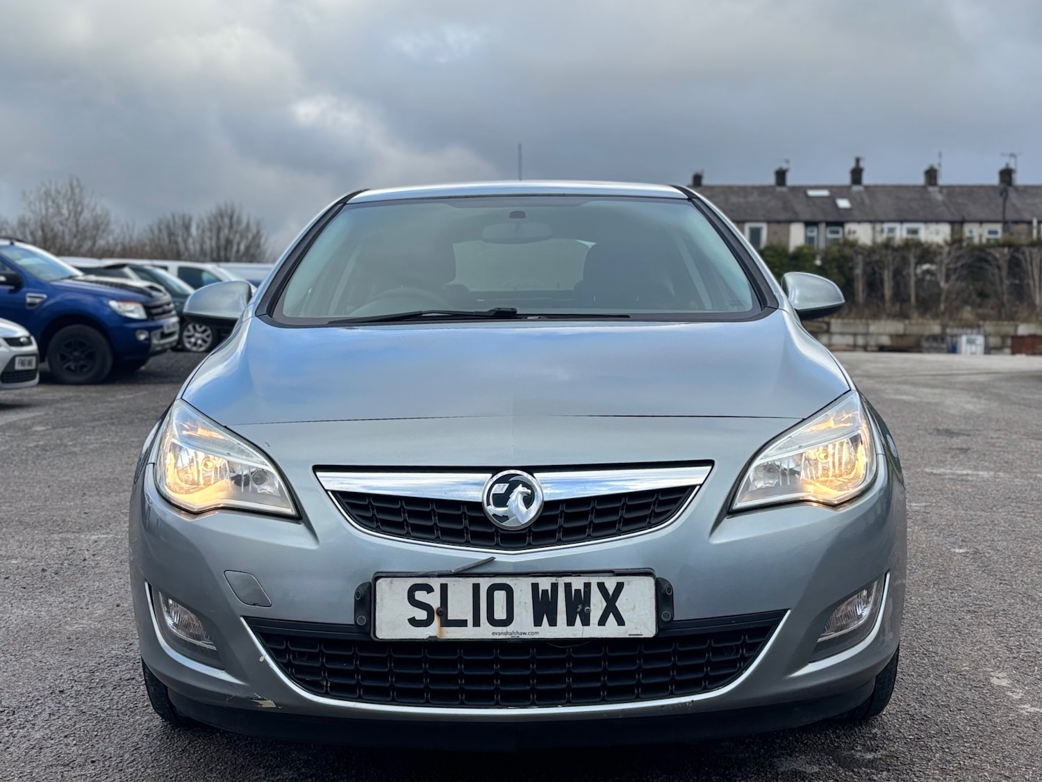 Used Vauxhall Astra 2010 for sale - 77312751: Photo 2