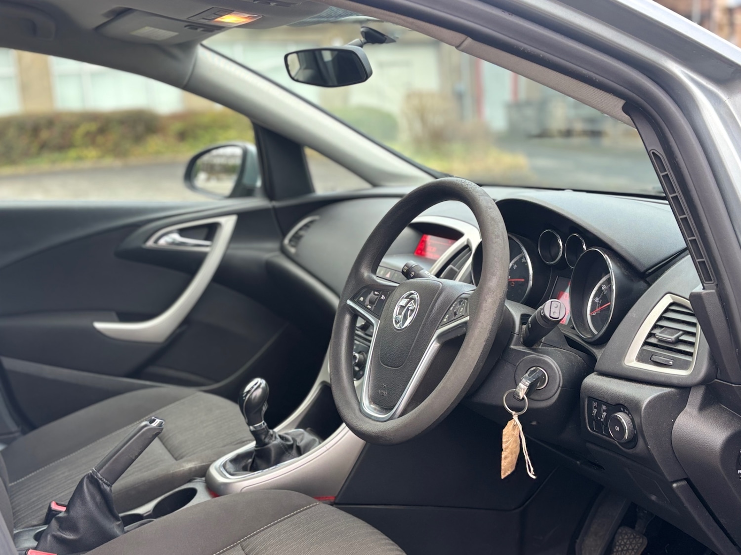 Used Vauxhall Astra 2010 for sale - 77312751: Photo 4