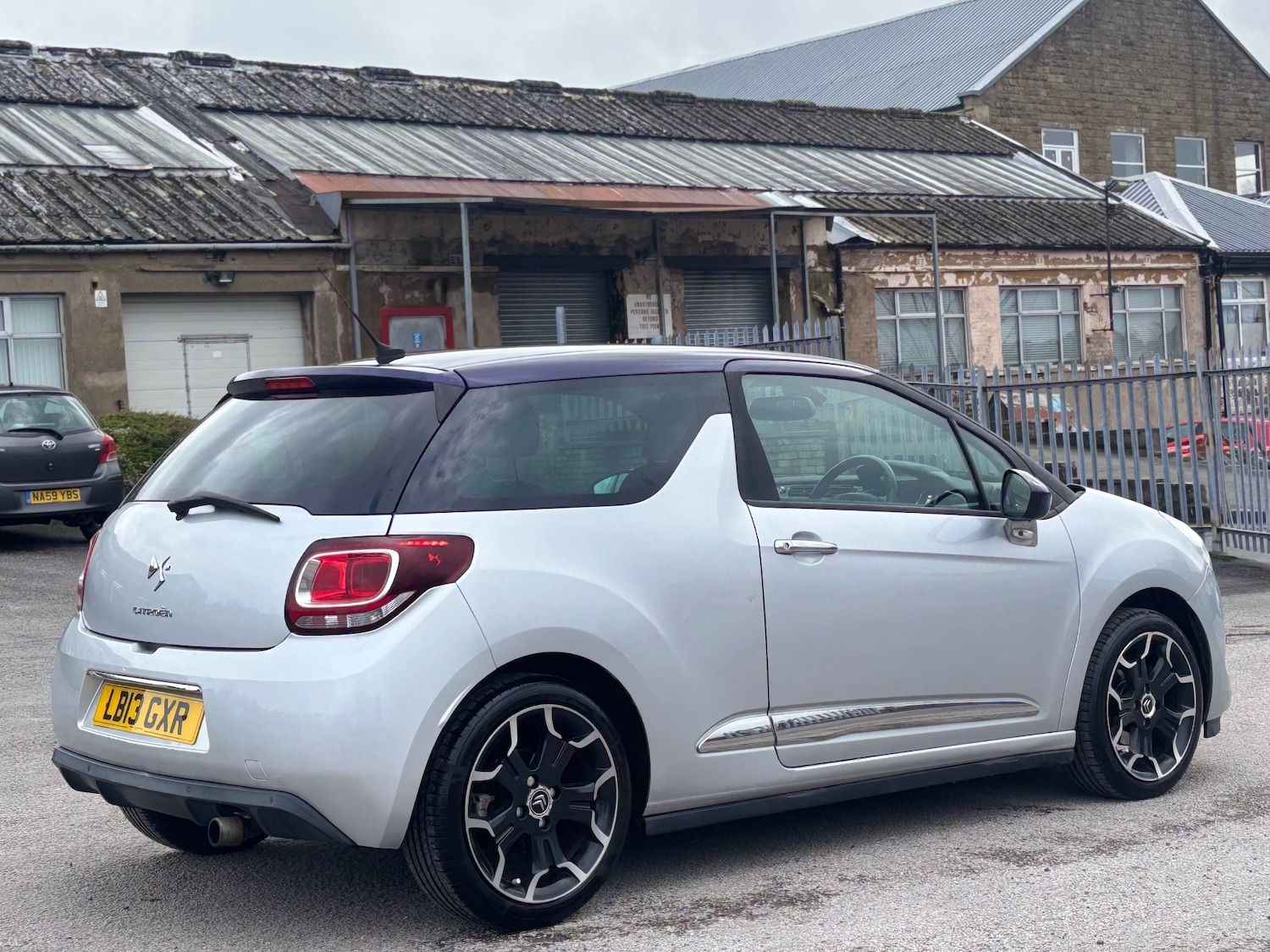 Used Citroen DS3 2013 for sale - 77665598: Photo 7