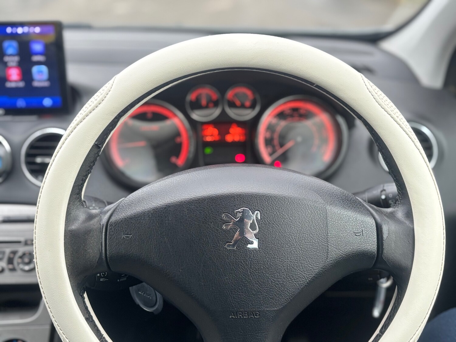 Used Peugeot 308 2007 for sale - 77506130: Photo 11