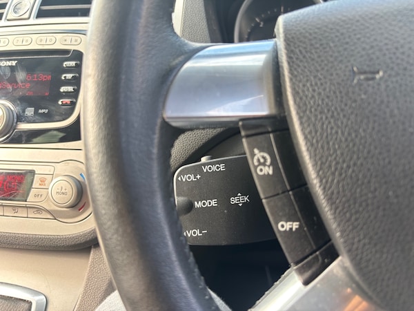 Used Ford Kuga 2011 for sale - 75294339: Photo 16