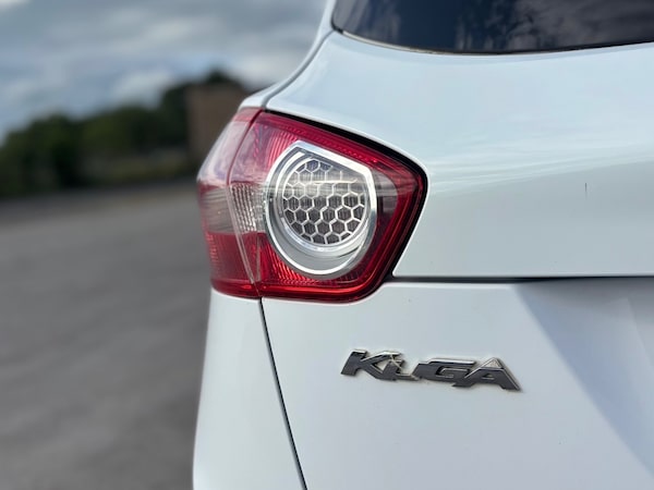 Used Ford Kuga 2011 for sale - 75294339: Photo 6