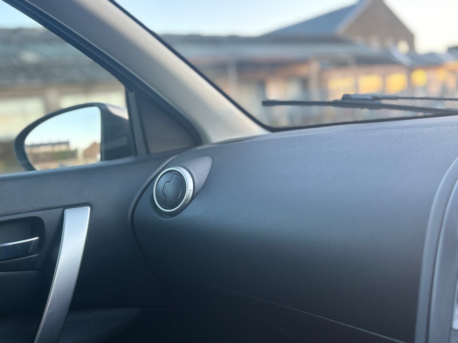 Used Nissan Qashqai 2010 for sale - 77090279: Photo 16