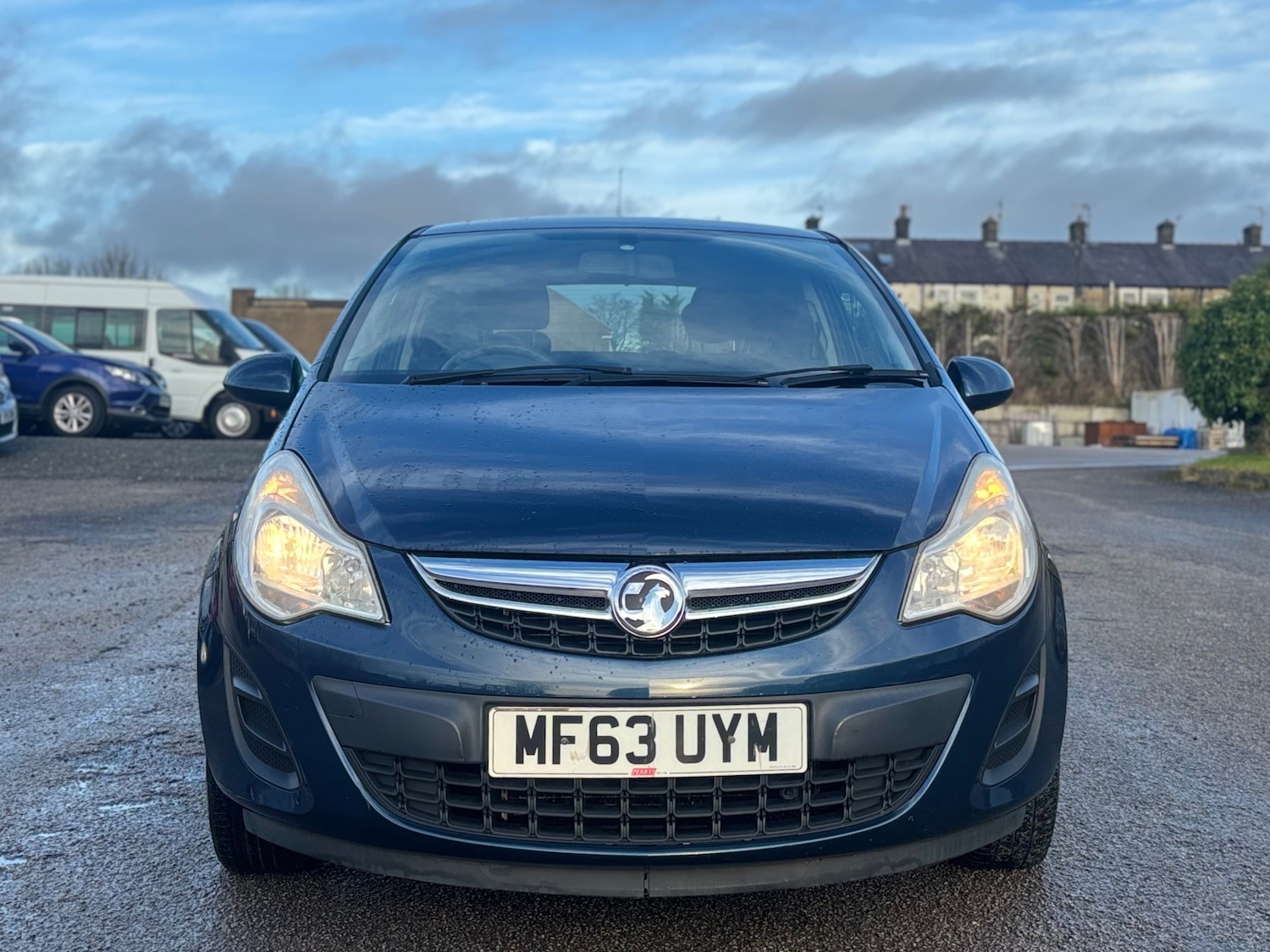 Used Vauxhall Corsa 2013 for sale - 77015208: Photo 2