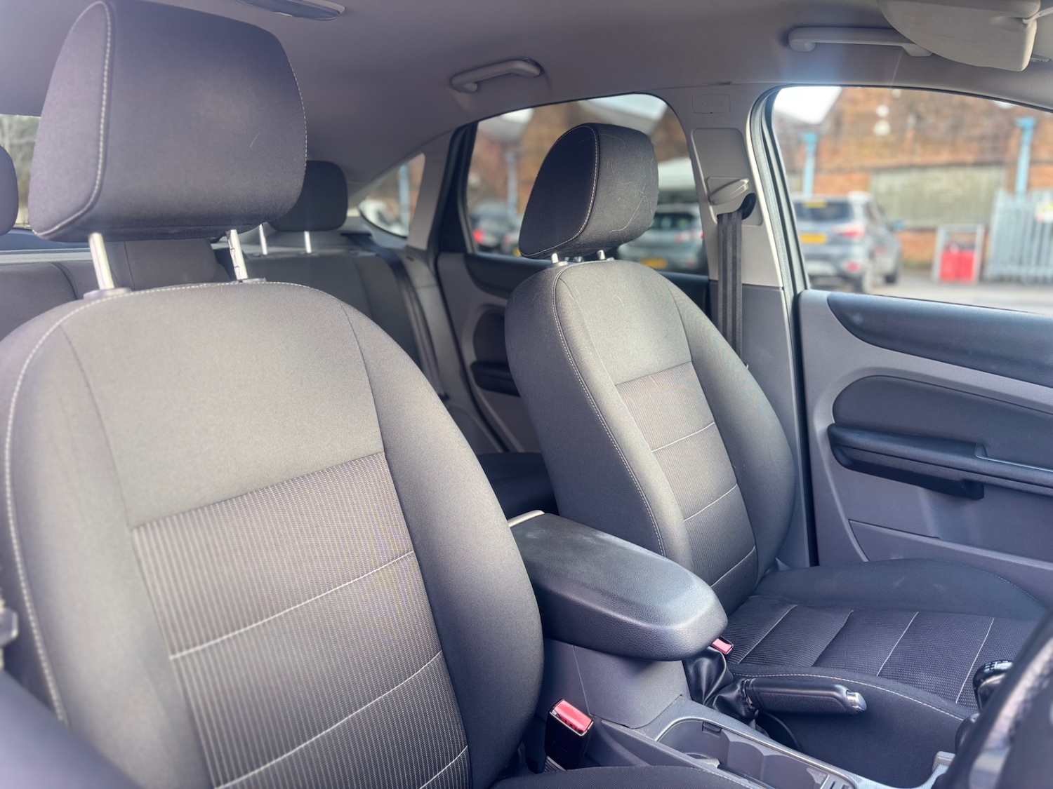 Used Ford Focus 2011 for sale - 76416182: Photo 11