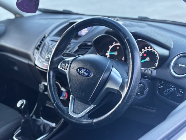 Used Ford Fiesta 2017 for sale - 76244336: Photo 4