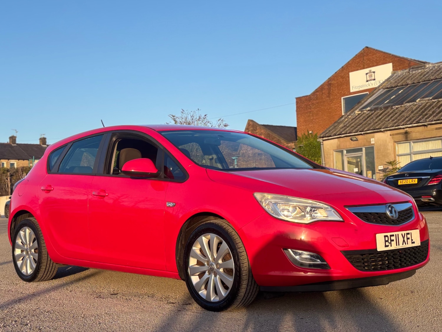 Used Vauxhall Astra 2011 for sale - 77745926: Photo 3