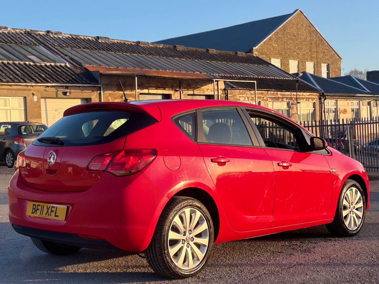 Used Vauxhall Astra 2011 for sale - 77745926: Photo 7