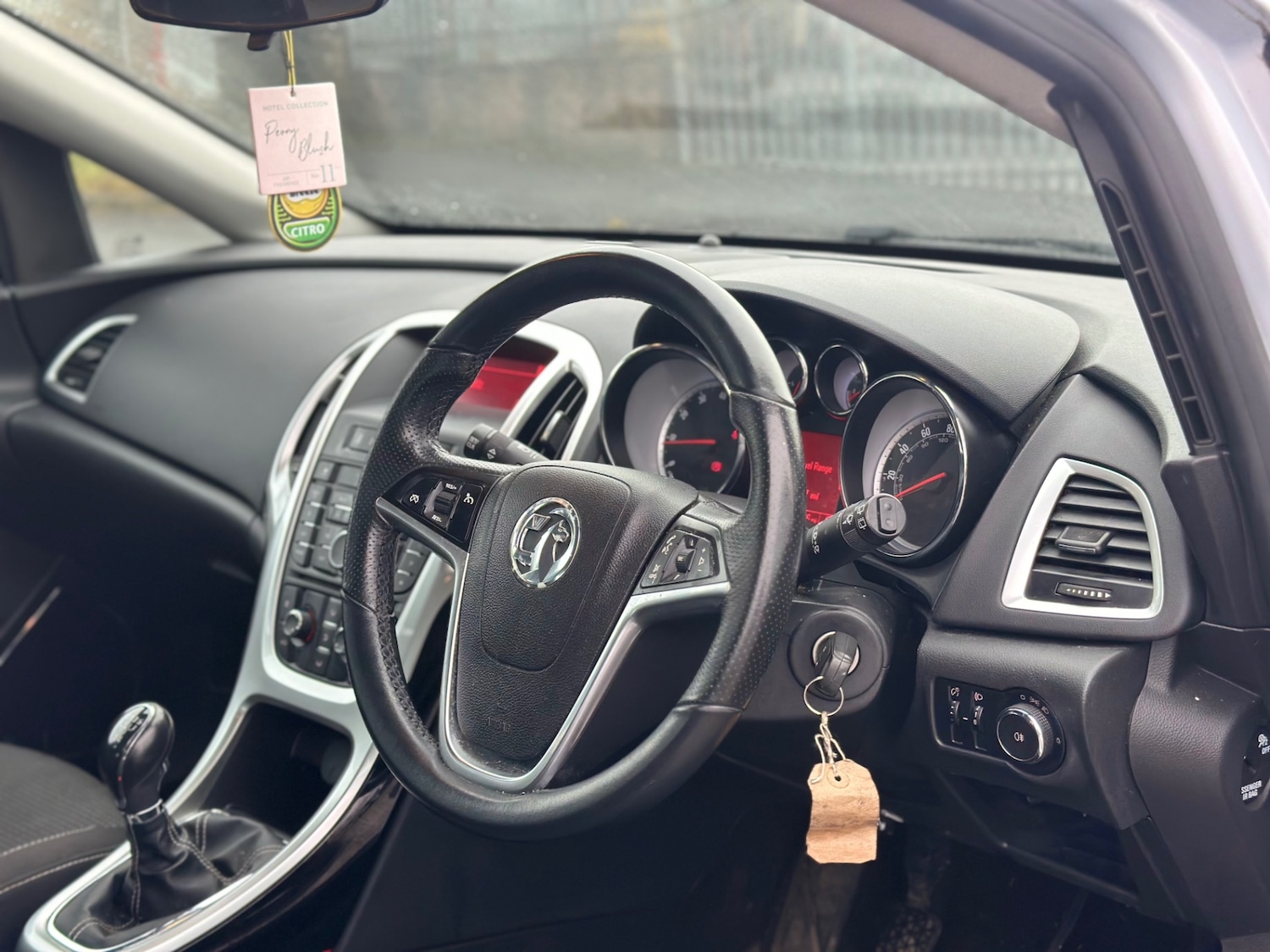 Used Vauxhall Astra 2012 for sale - 76863748: Photo 10