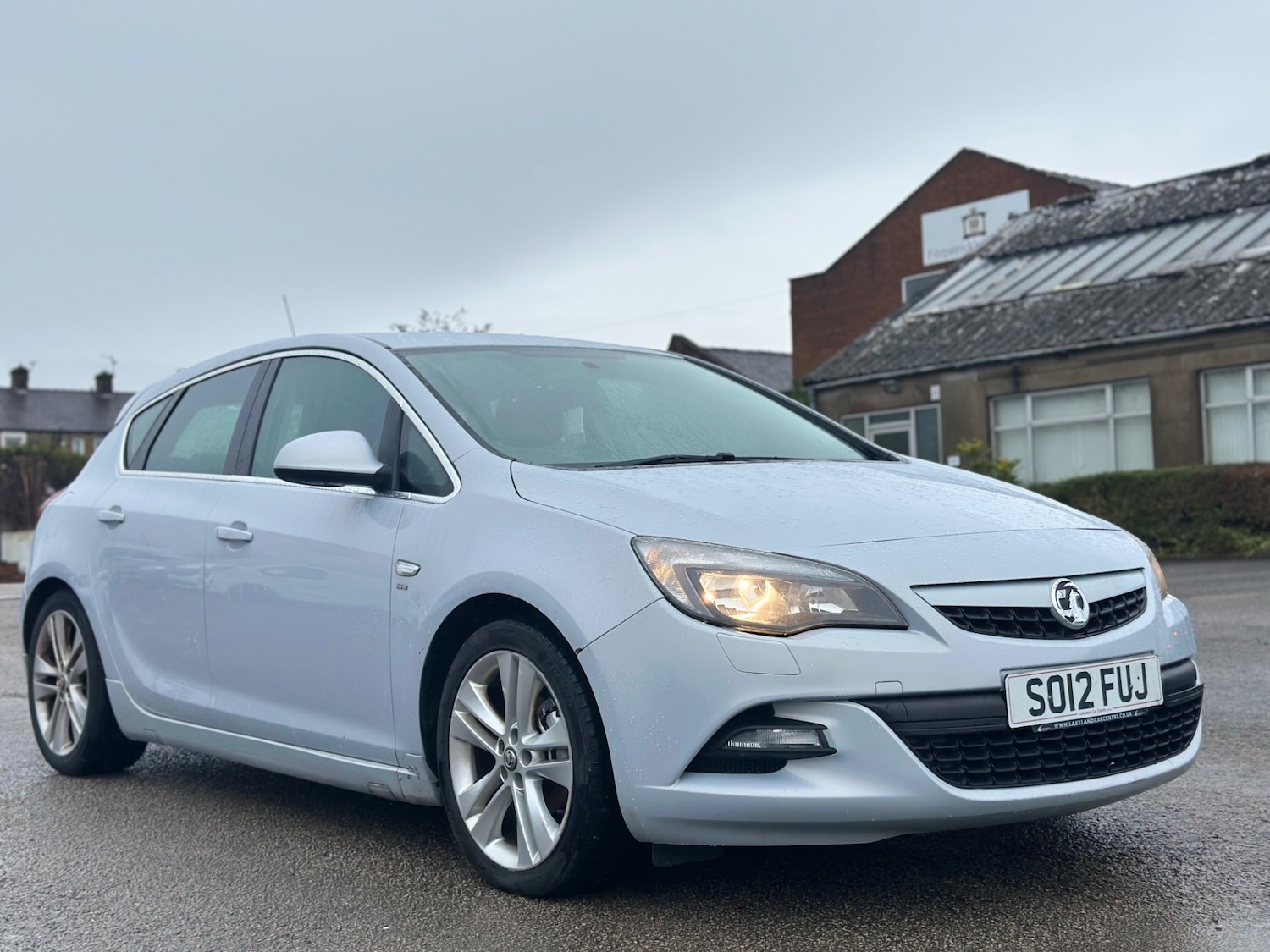 Used Vauxhall Astra 2012 for sale - 76863748: Photo 2