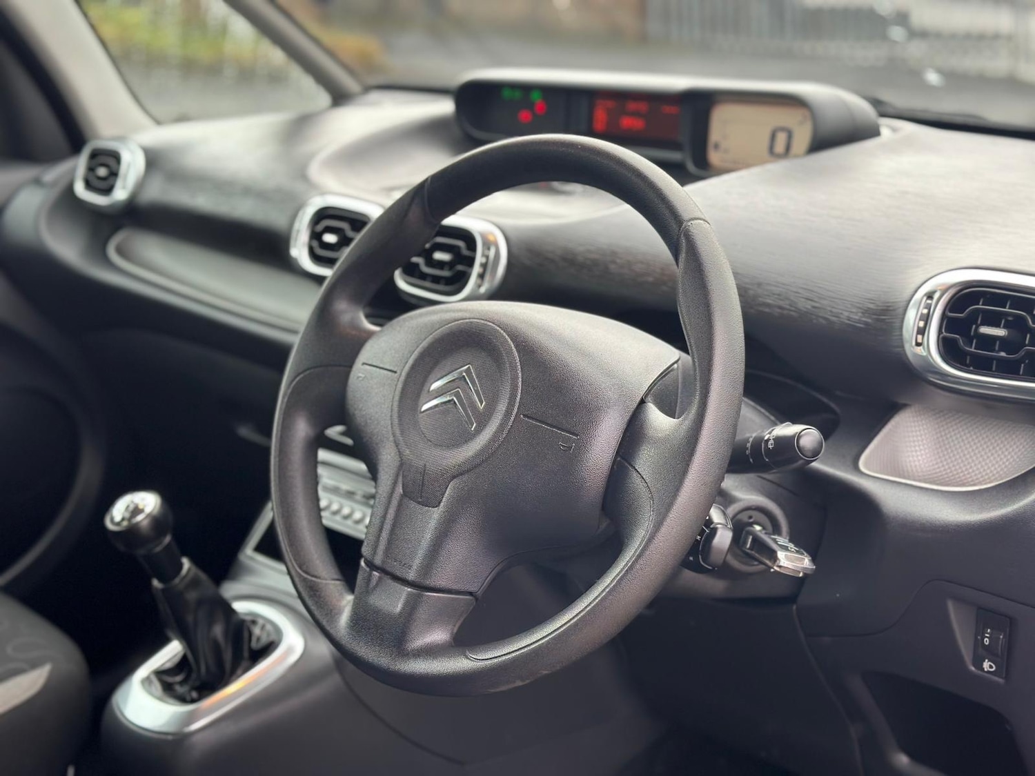 Used Citroen C3 Picasso 2009 for sale - 77015185: Photo 4