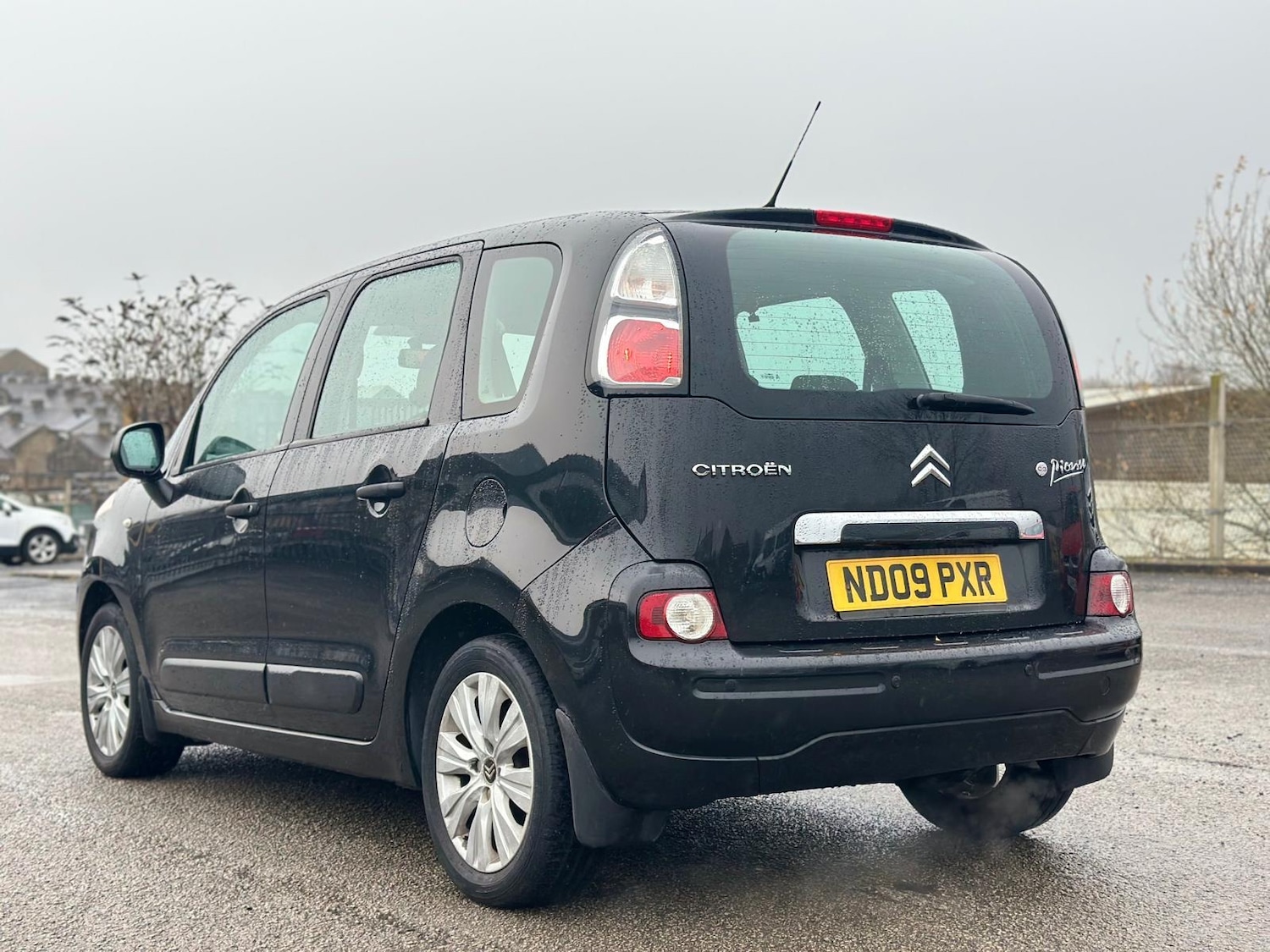 Used Citroen C3 Picasso 2009 for sale - 77015185: Photo 5