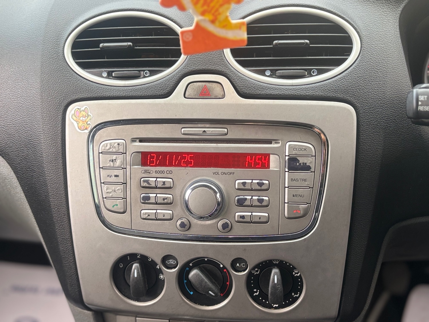 Used Ford Focus 2010 for sale - 76598528: Photo 13