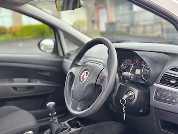 Used Fiat Punto 2012 for sale - 78468280: Photo