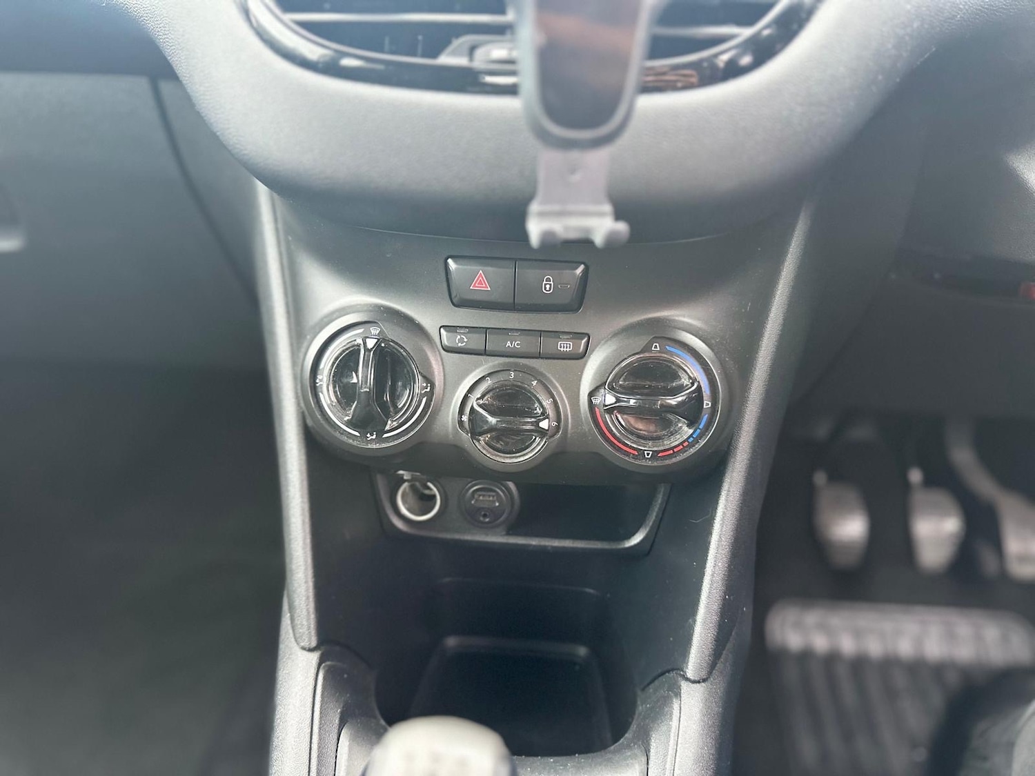 Used Peugeot 208 2012 for sale - 76741613: Photo 10