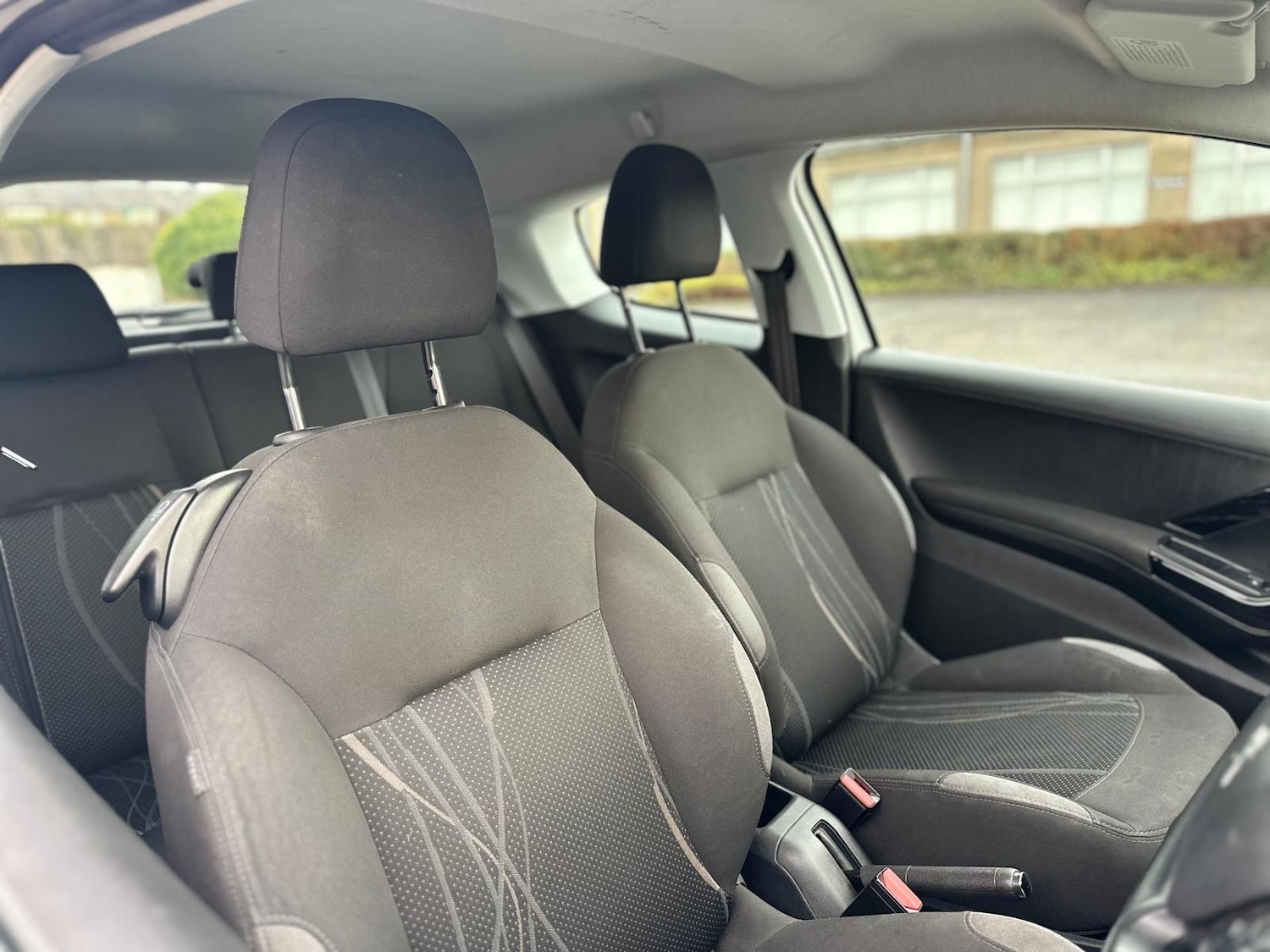 Used Peugeot 208 2012 for sale - 76741613: Photo 11