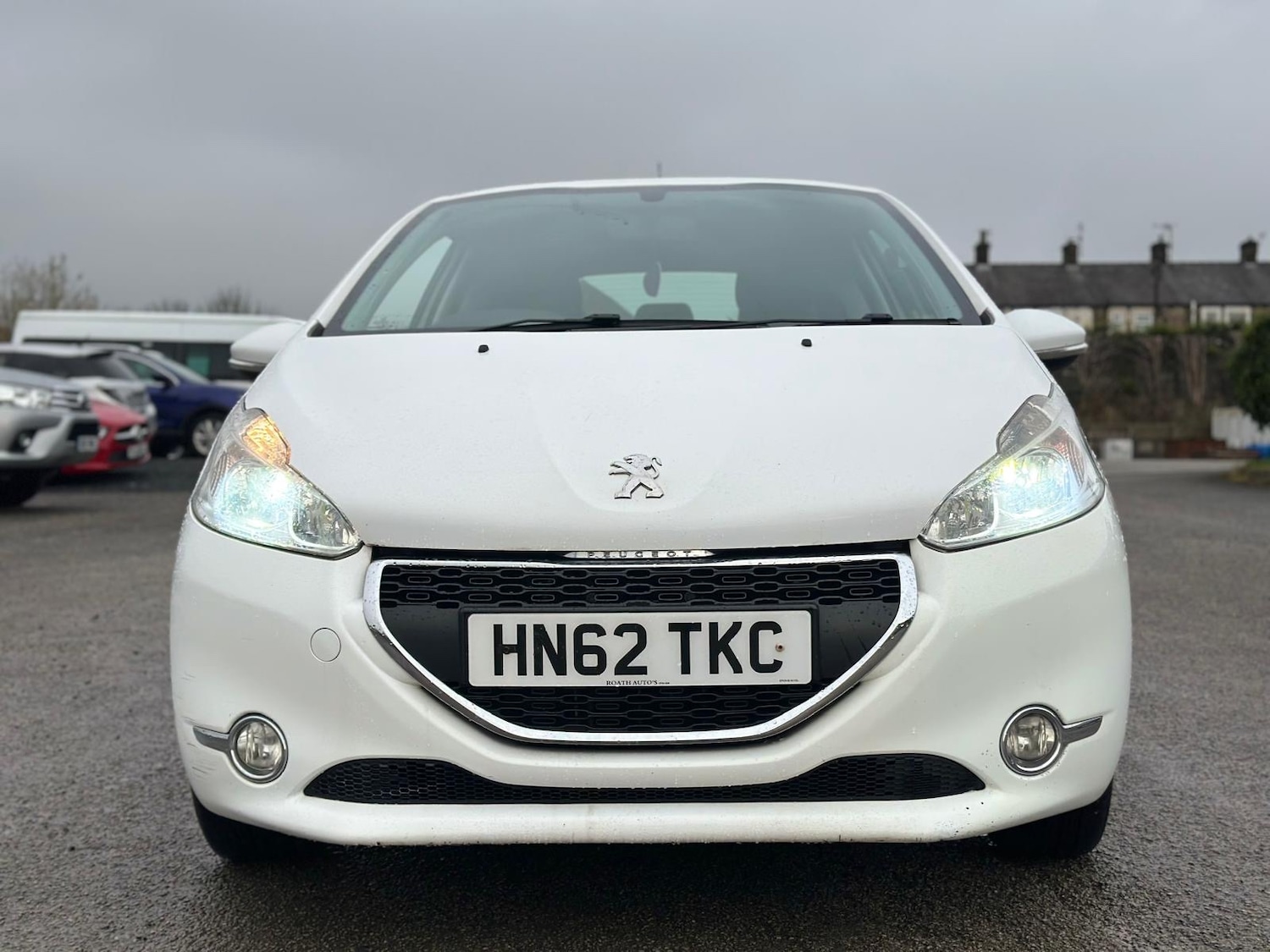 Used Peugeot 208 2012 for sale - 76741613: Photo 2