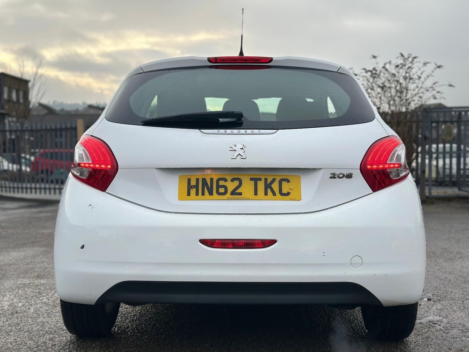 Used Peugeot 208 2012 for sale - 76741613: Photo 6