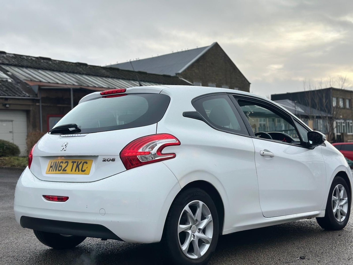 Used Peugeot 208 2012 for sale - 76741613: Photo 7