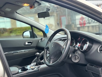 Used Peugeot 3008 2010 for sale - 78242636: Photo