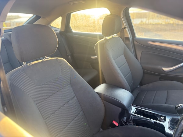 Used Ford Mondeo 2011 for sale - 75080928: Photo 20