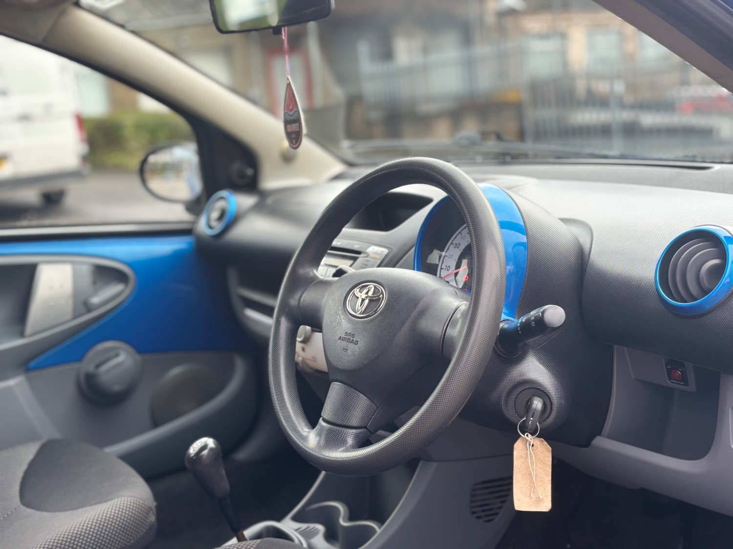 Used Toyota AYGO 2009 for sale - 77301499: Photo 4