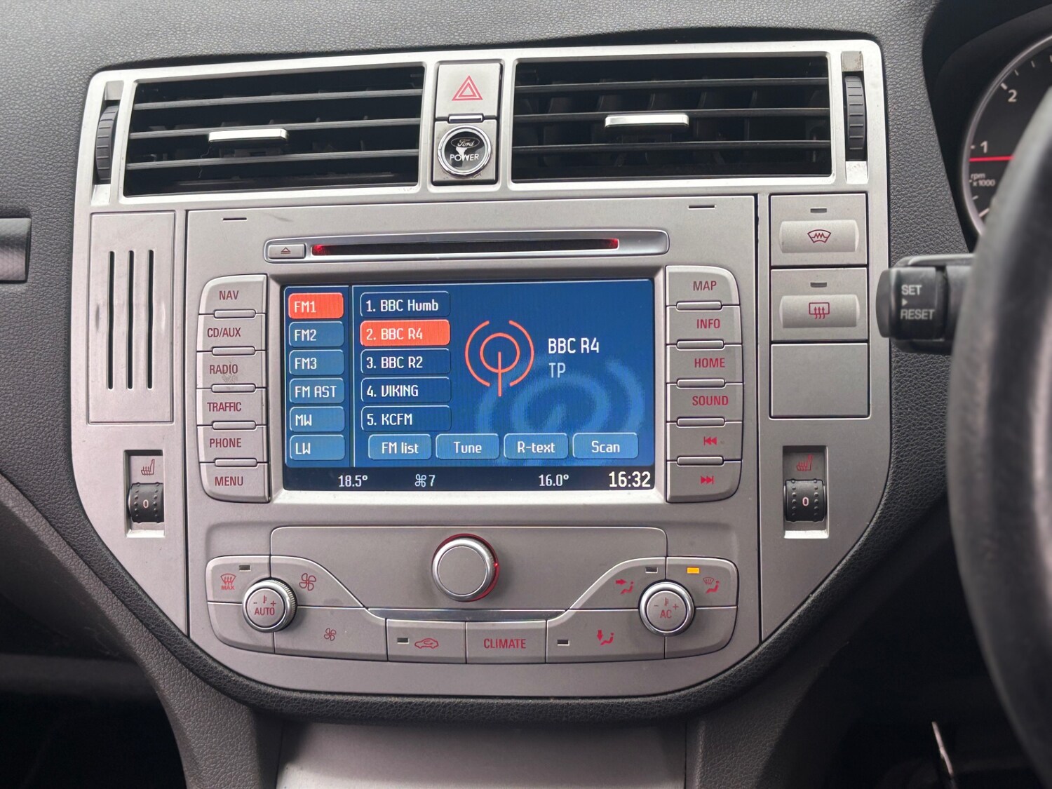 Used Ford Kuga 2011 for sale - 78134686: Photo 12