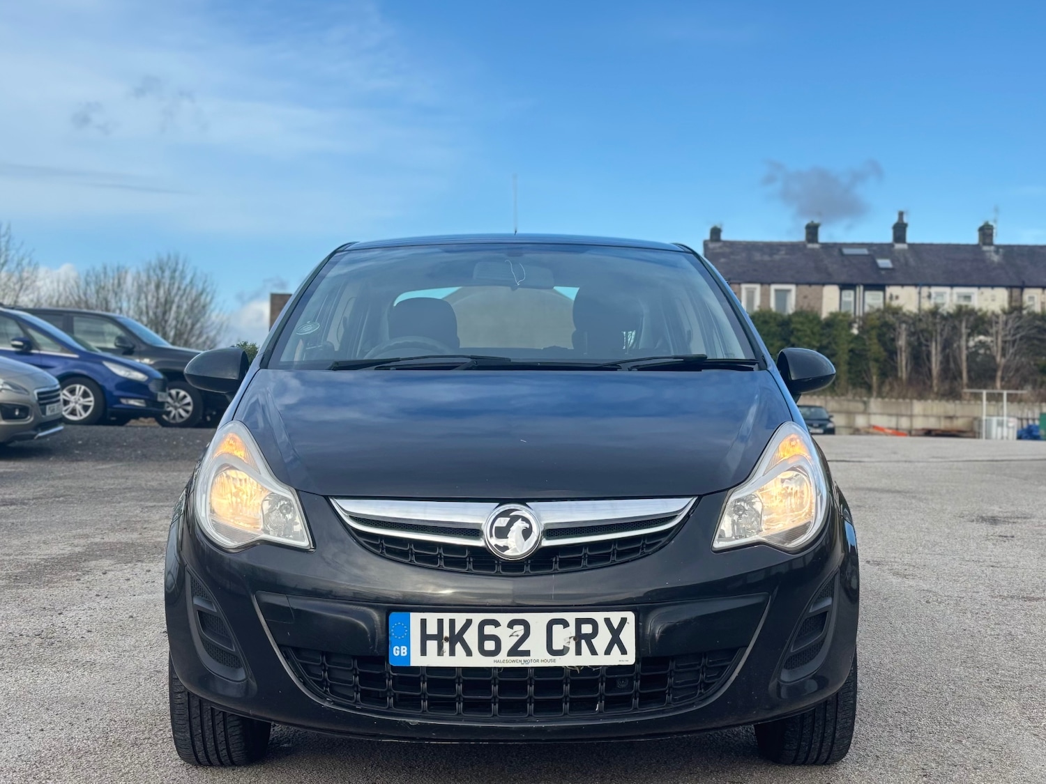 Used Vauxhall Corsa 2013 for sale - 77636308: Photo 2