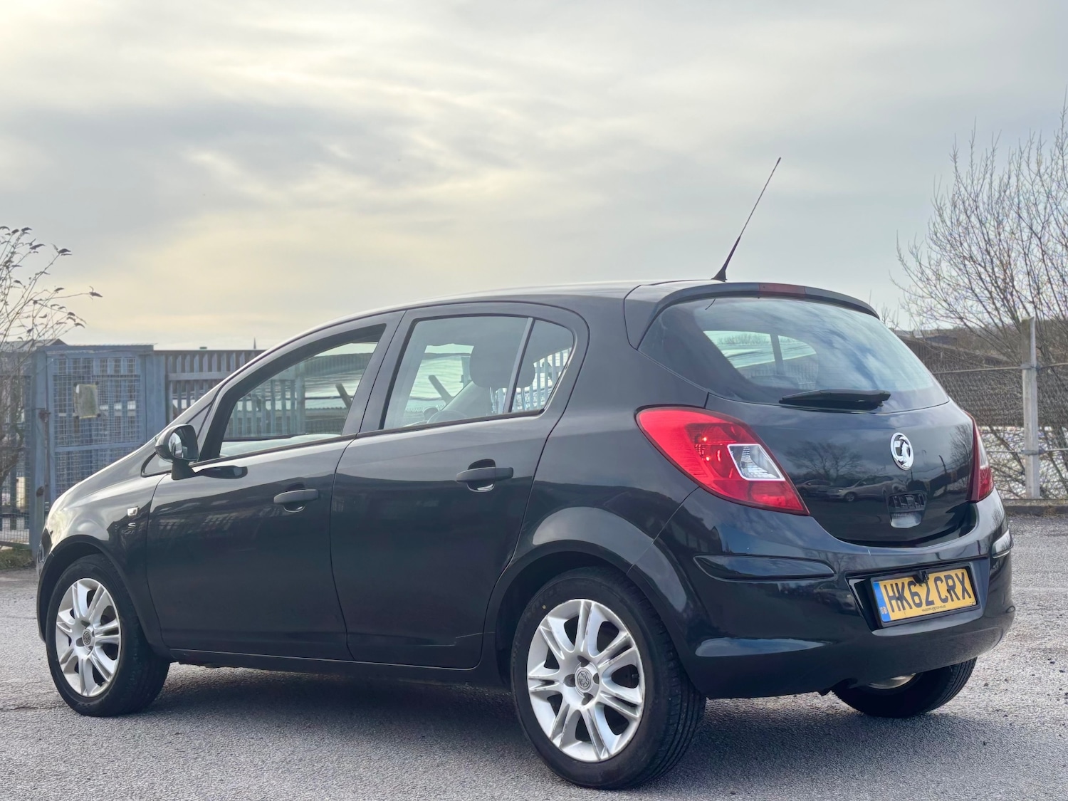 Used Vauxhall Corsa 2013 for sale - 77636308: Photo 5