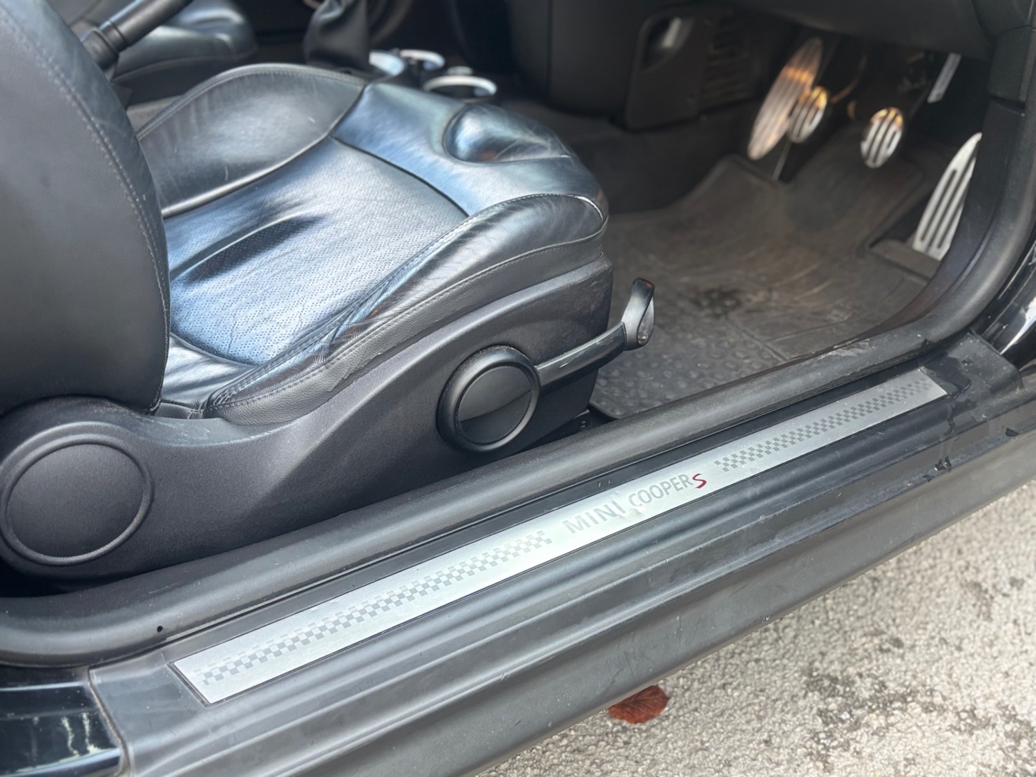 Used MINI Hatch 2010 for sale - 76606136: Photo 17