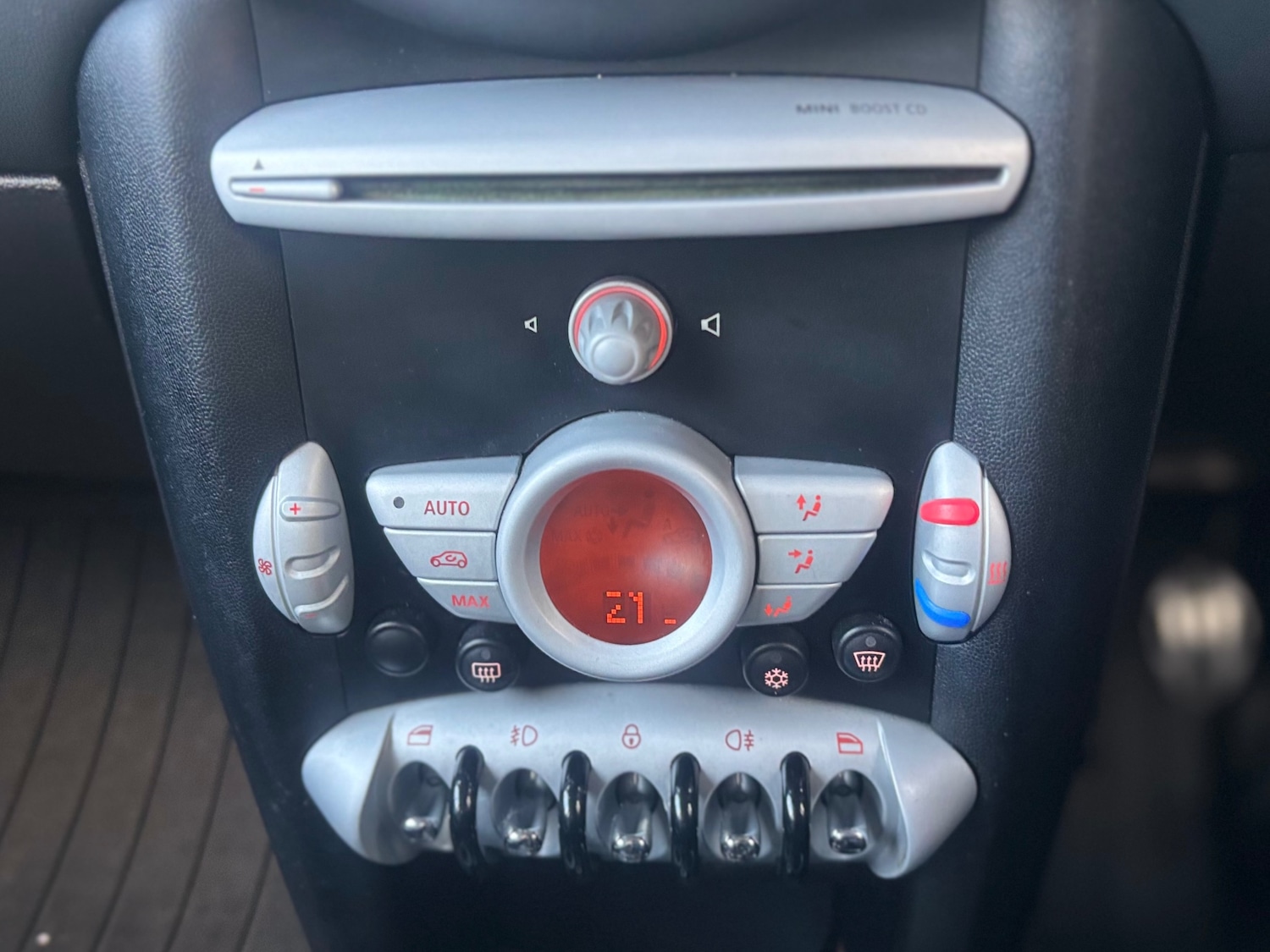 Used MINI Hatch 2010 for sale - 76606136: Photo 19