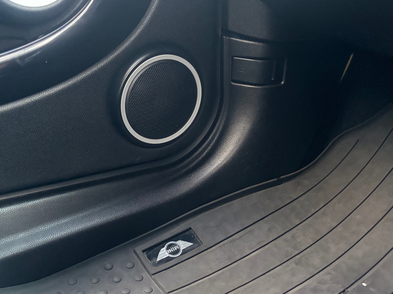 Used MINI Hatch 2010 for sale - 76606136: Photo 23