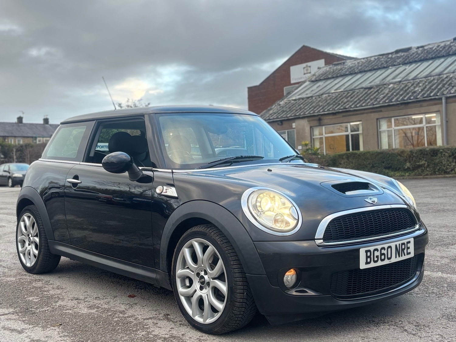 Used MINI Hatch 2010 for sale - 76606136: Photo 3