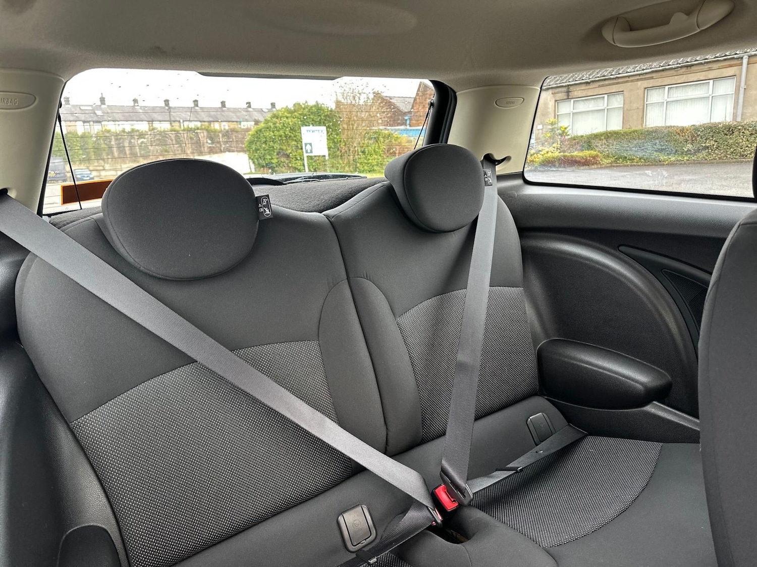 Used MINI Hatch 2011 for sale - 76741612: Photo 12