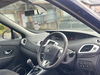 Used Renault Scenic 2010 for sale - 78005564: Photo