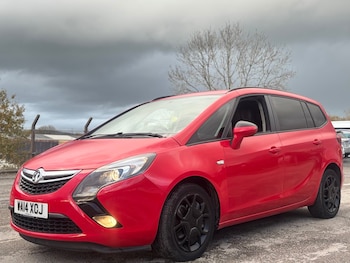 2014 (14) - 1.4T Exclusiv 5dr