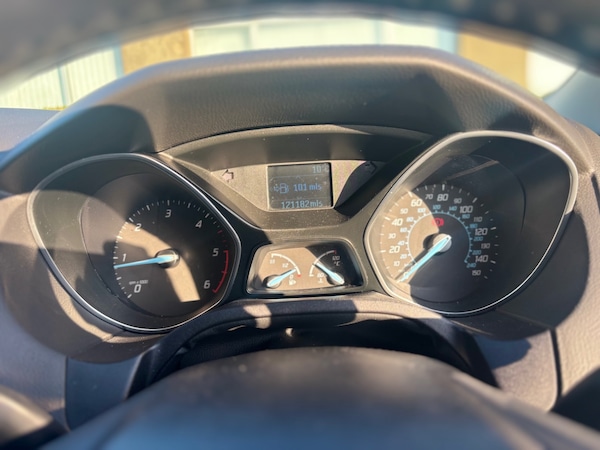 Used Ford Focus 2011 for sale - 75346251: Photo 17