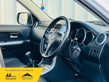 Used Suzuki Grand Vitara 2015 for sale - 76758856: Photo