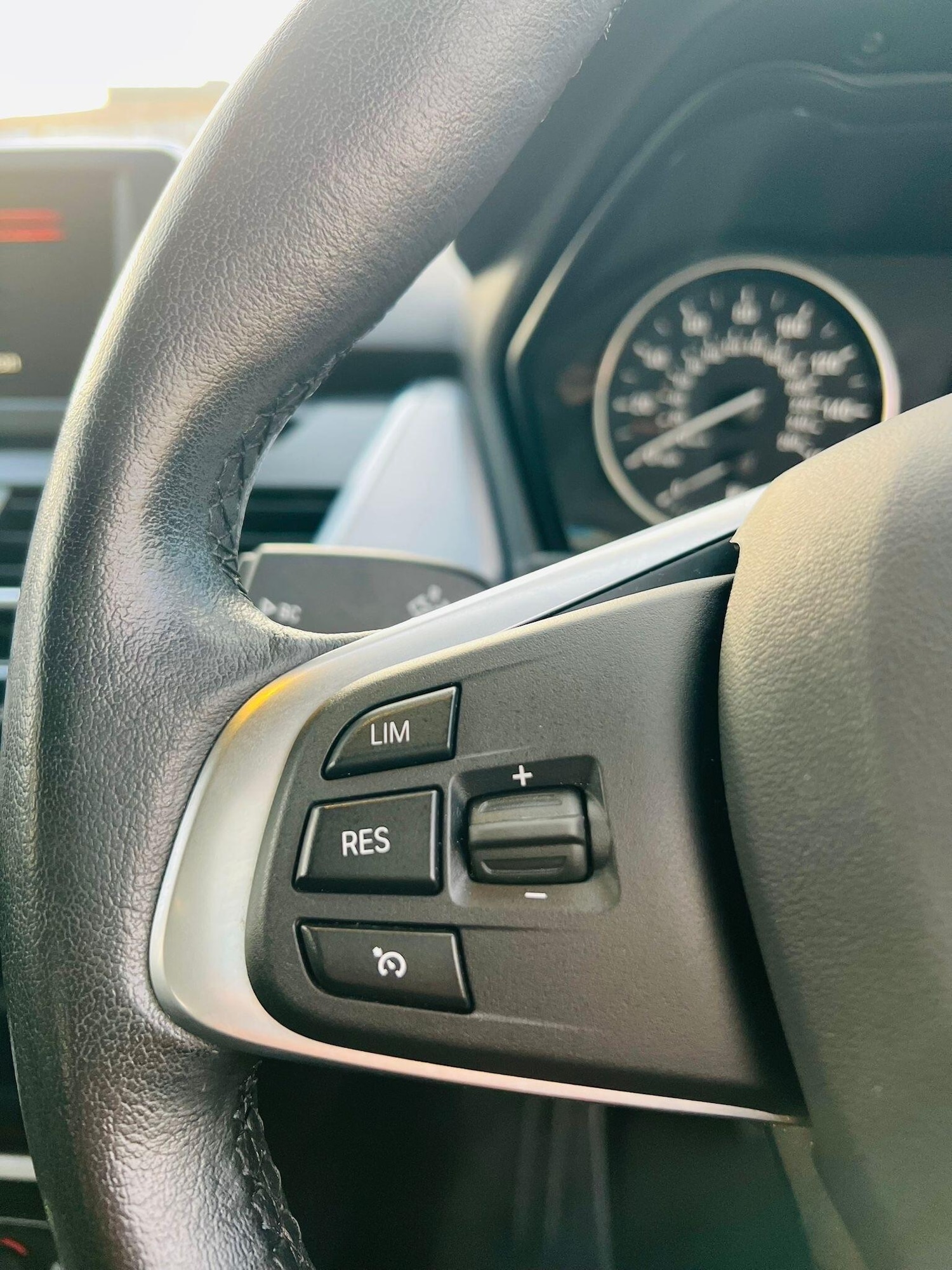 Used BMW 2 Series 2014 for sale - 78219617: Photo 42