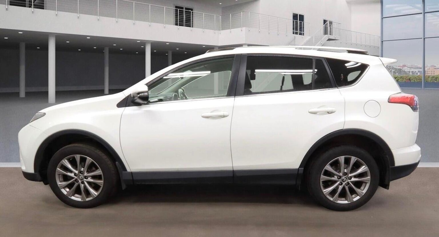 Used Toyota RAV4 2017 for sale - 76751762: Photo 7