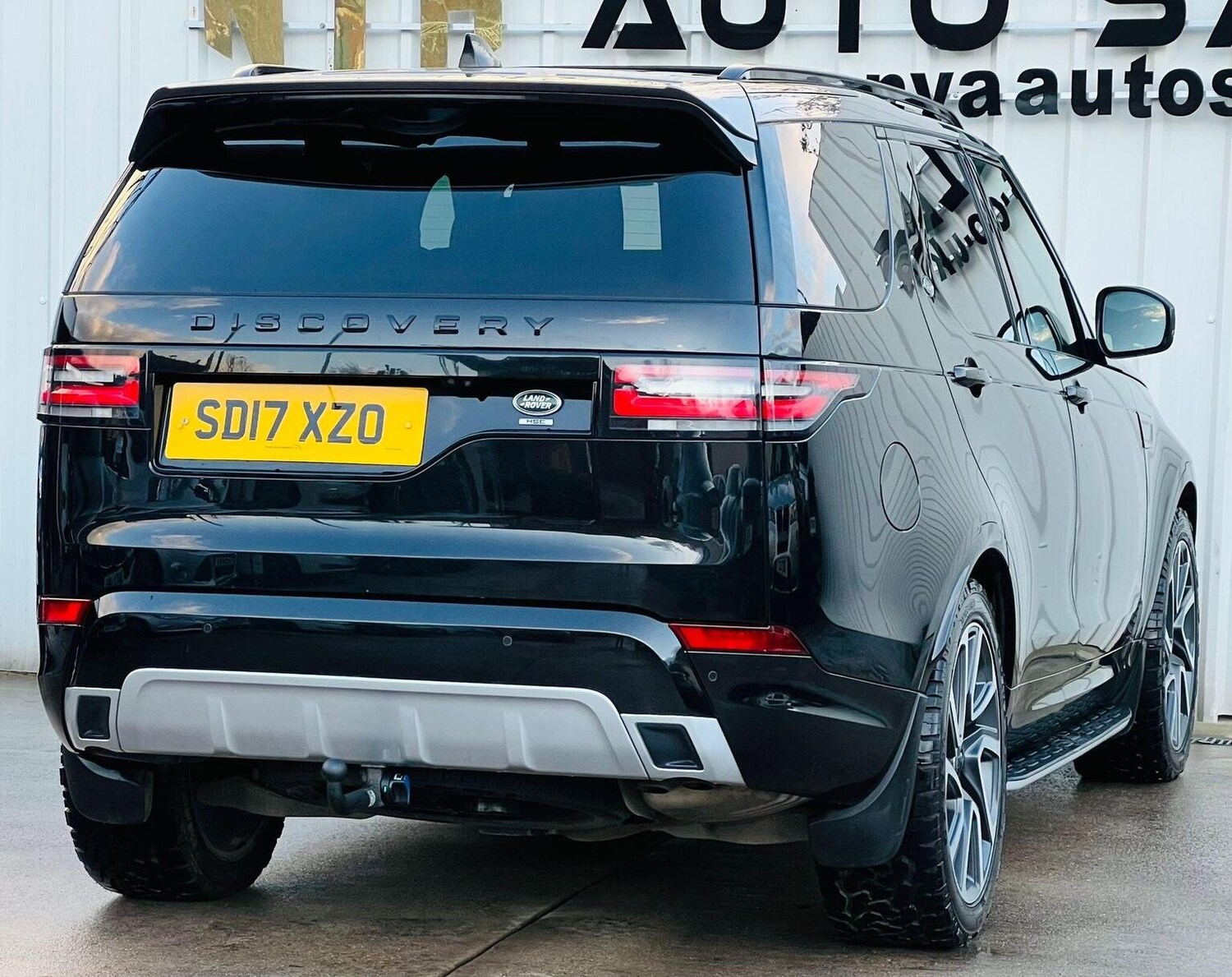 Used Land Rover Discovery 2017 for sale - 77915665: Photo 17