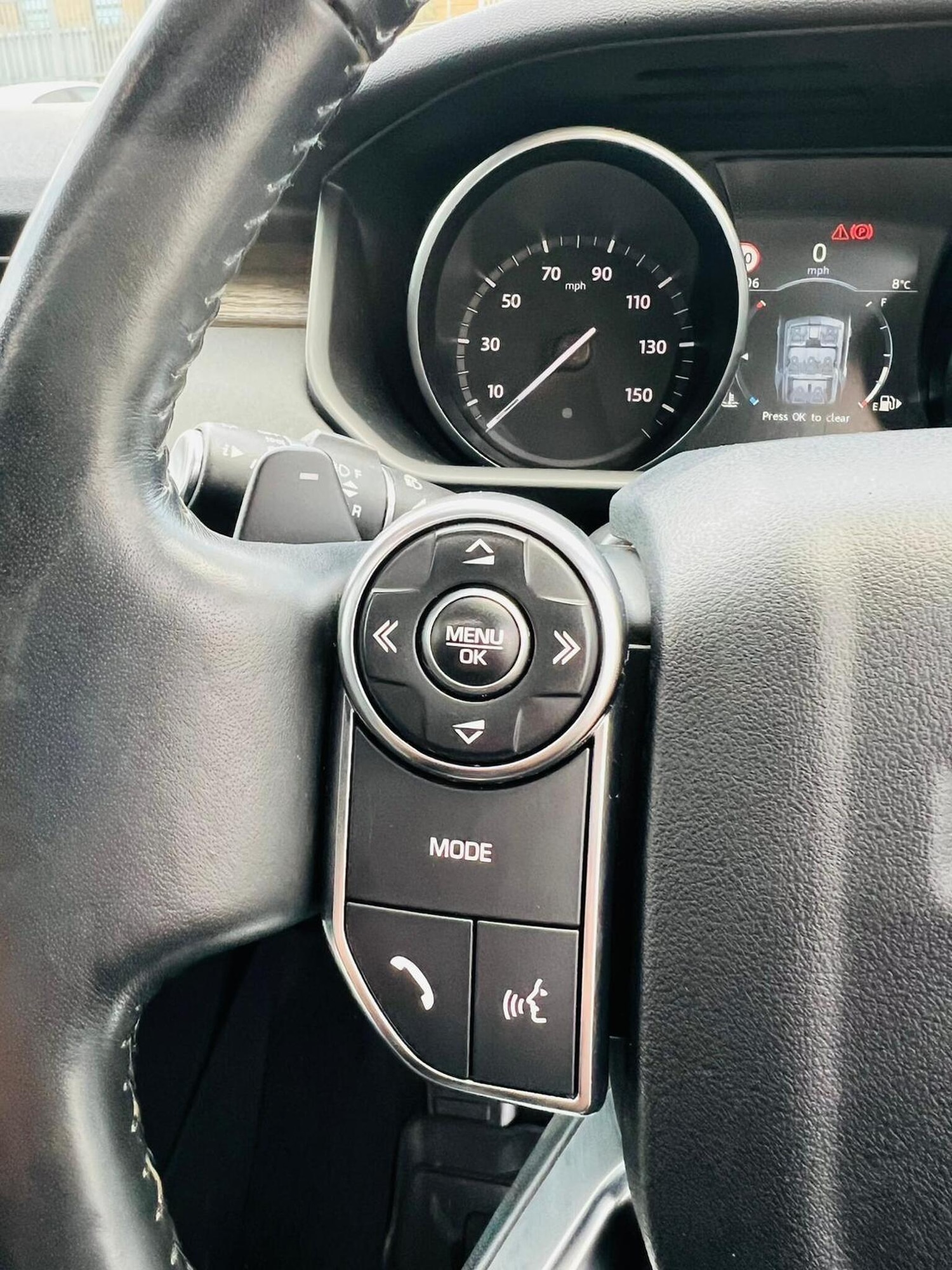 Used Land Rover Discovery 2017 for sale - 77915665: Photo 28